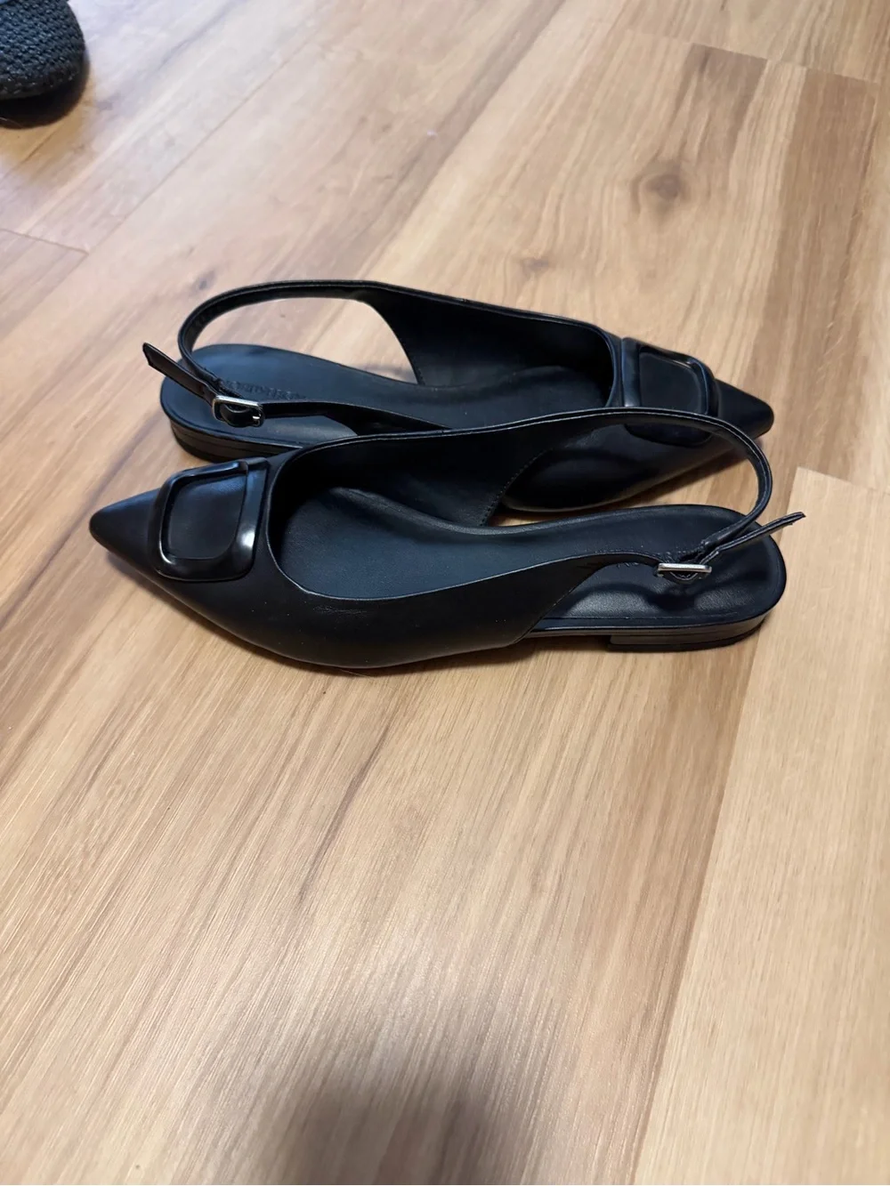 Nordstrom Black Pointed Slingback Flats with Buckle Accent